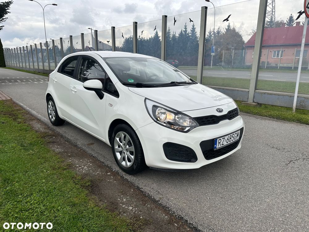 Kia Rio - 3