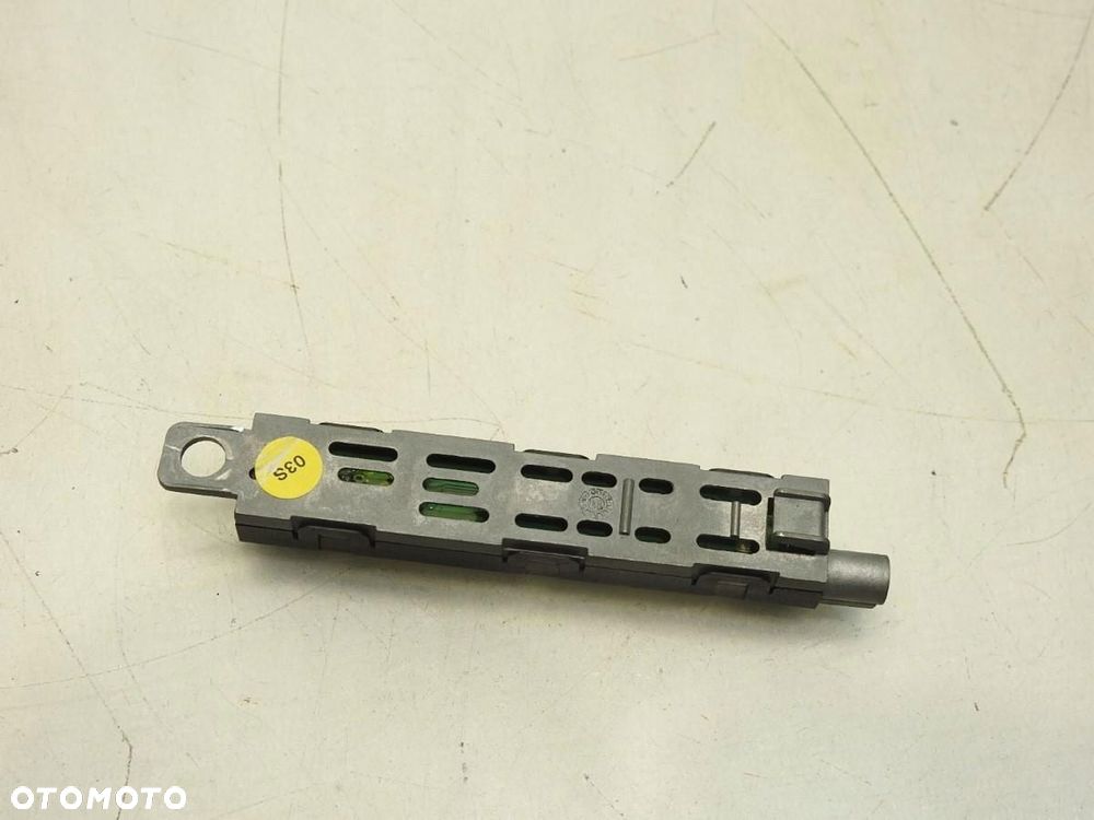 WZMACNIACZ ANTENOWY AUDI A1 8X 3D 8X0035225J - 6