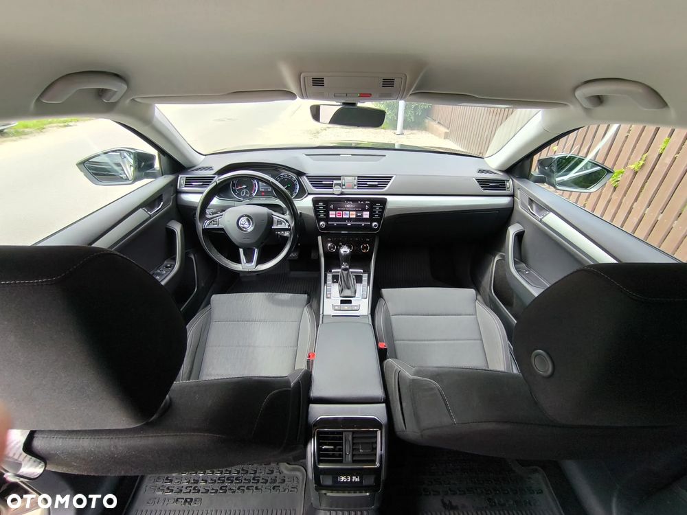 Skoda Superb 1.4 TSI ACT DSG Ambition - 13