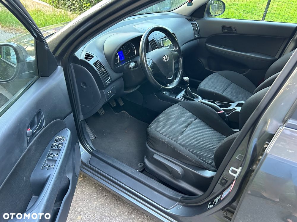 Hyundai i30 1.4 Comfort World Cup - 7