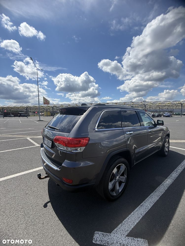 Jeep Grand Cherokee - 9