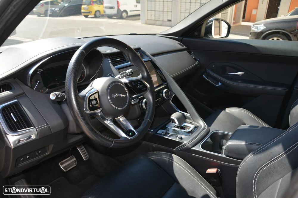 Jaguar E-Pace - 8