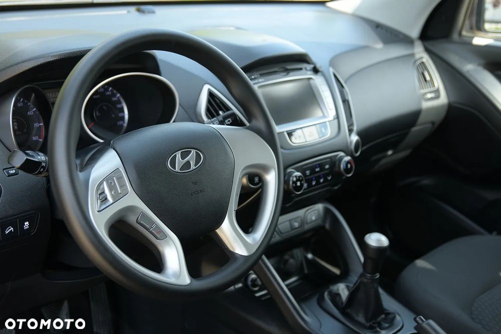 Hyundai ix35 2.0 Premium 2WD - 25