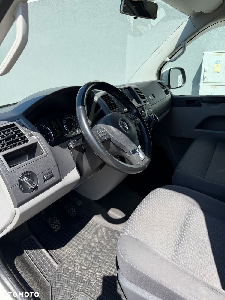 Volkswagen Transporter - 10