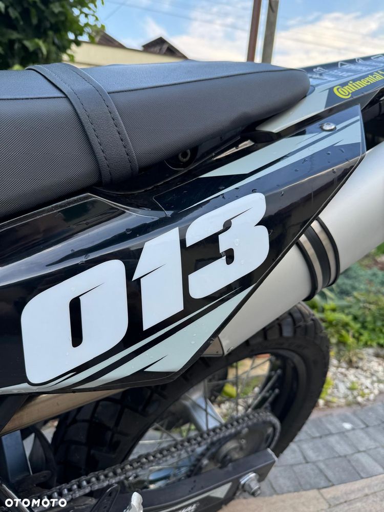 Yamaha WR - 13