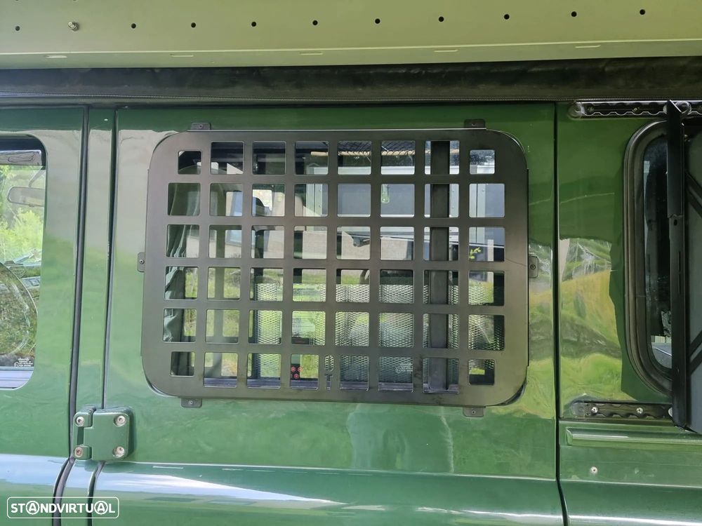 Land Rover Defender 110 2.5 TD5 Metal Top - 6