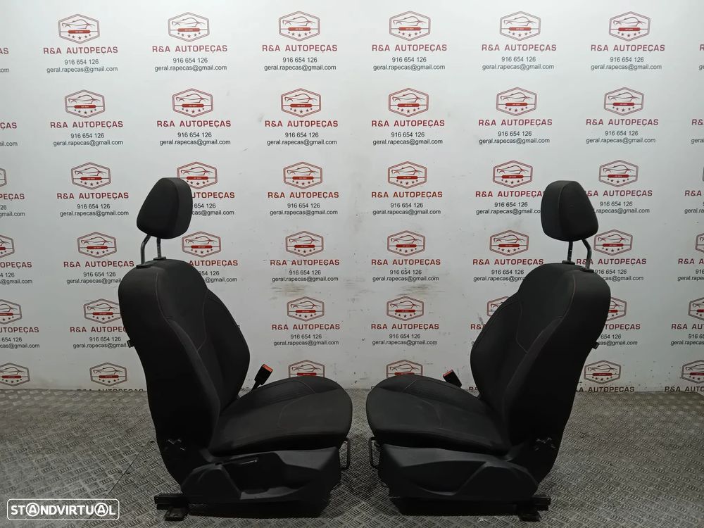 Conjunto de Bancos BMW Série 1 F20 LCI Sport em Tecido Original - 9