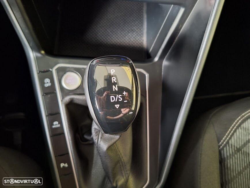 VW Taigo 1.0 TSI R-Line DSG - 28