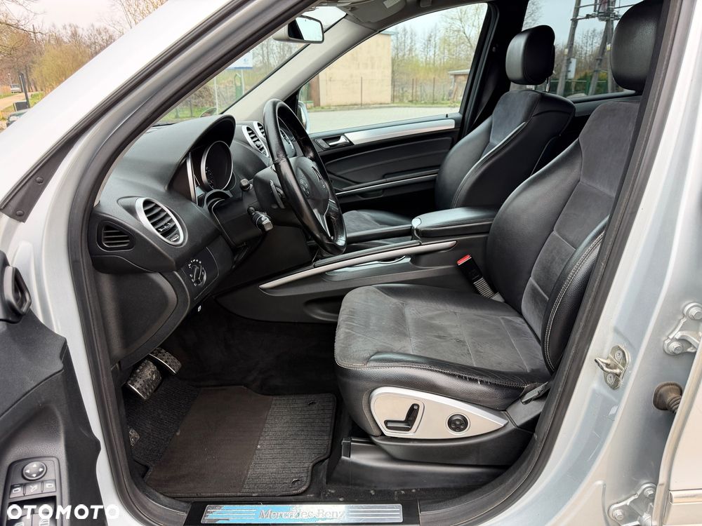 Mercedes-Benz ML - 28