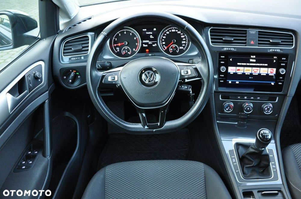 Volkswagen Golf 1.0 TSI Trendline - 18
