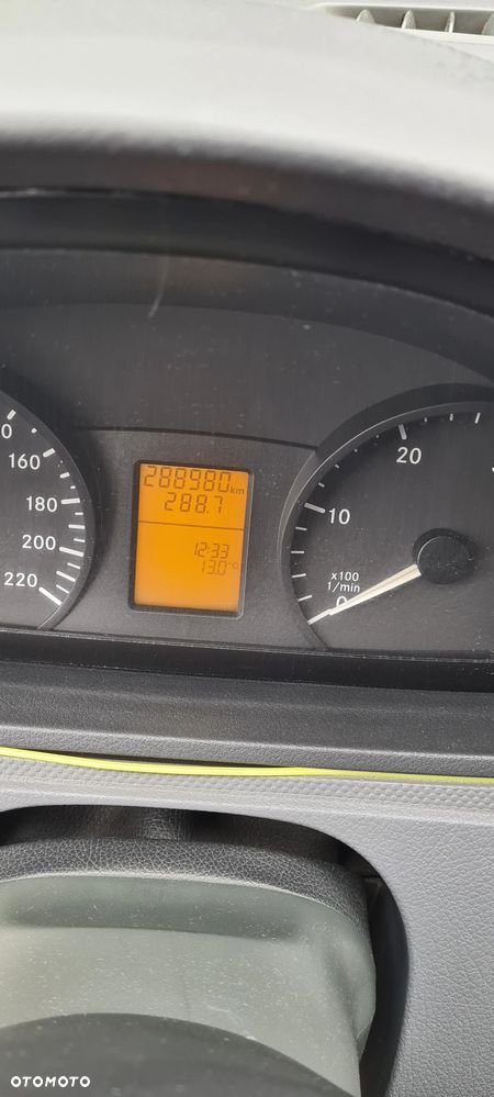 Mercedes-Benz Vito - 11