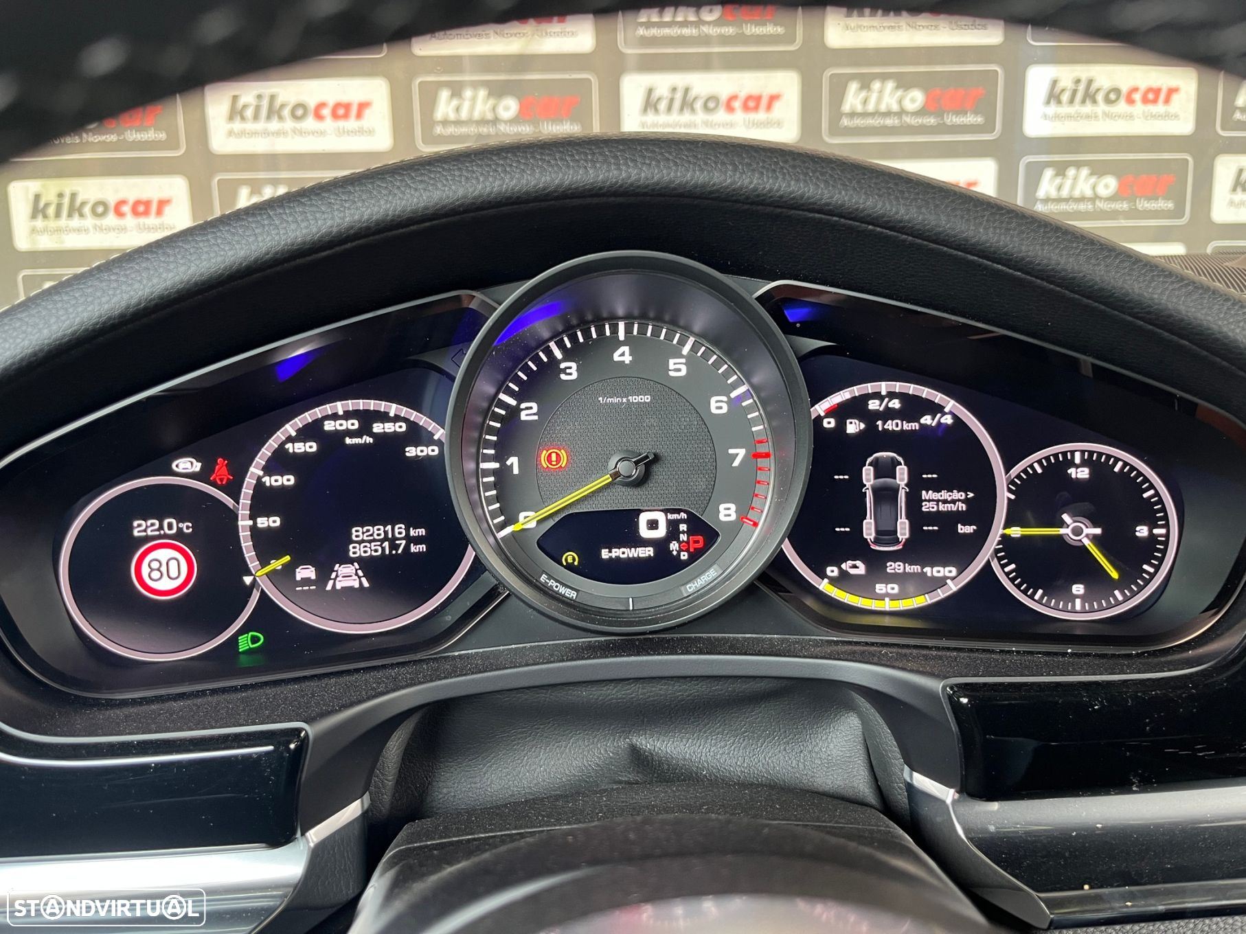 Porsche Panamera Sport Turismo 4 E-Hybrid 10 Years Edition - 30