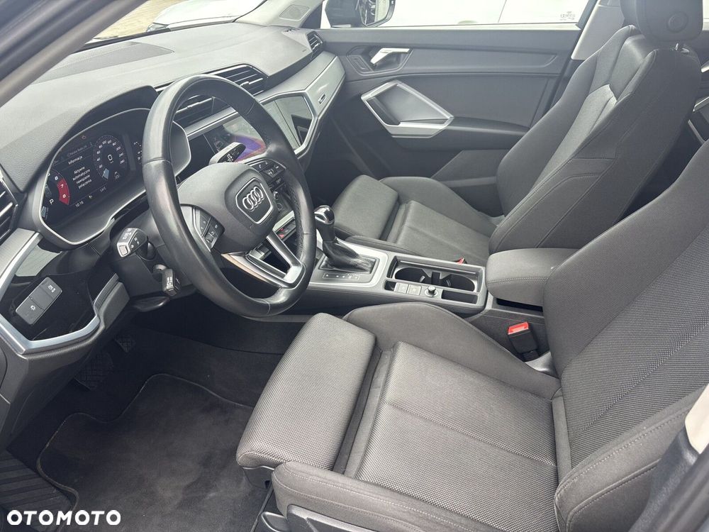Audi Q3 - 16