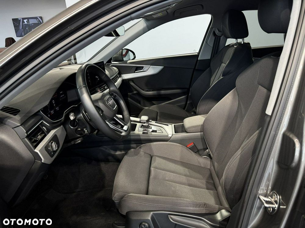 Audi A4 Limousine - 15