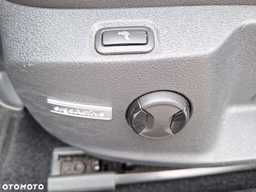 Volkswagen Golf 1.4 TSI BMT Highline DSG - 12