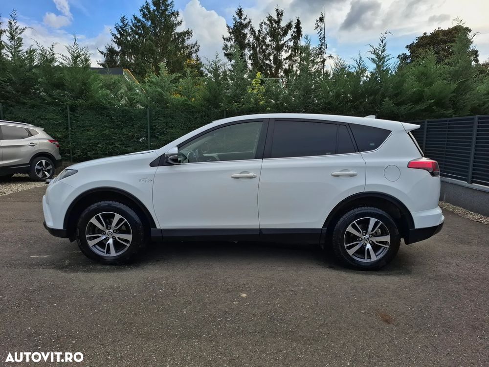 Toyota RAV4 - 12