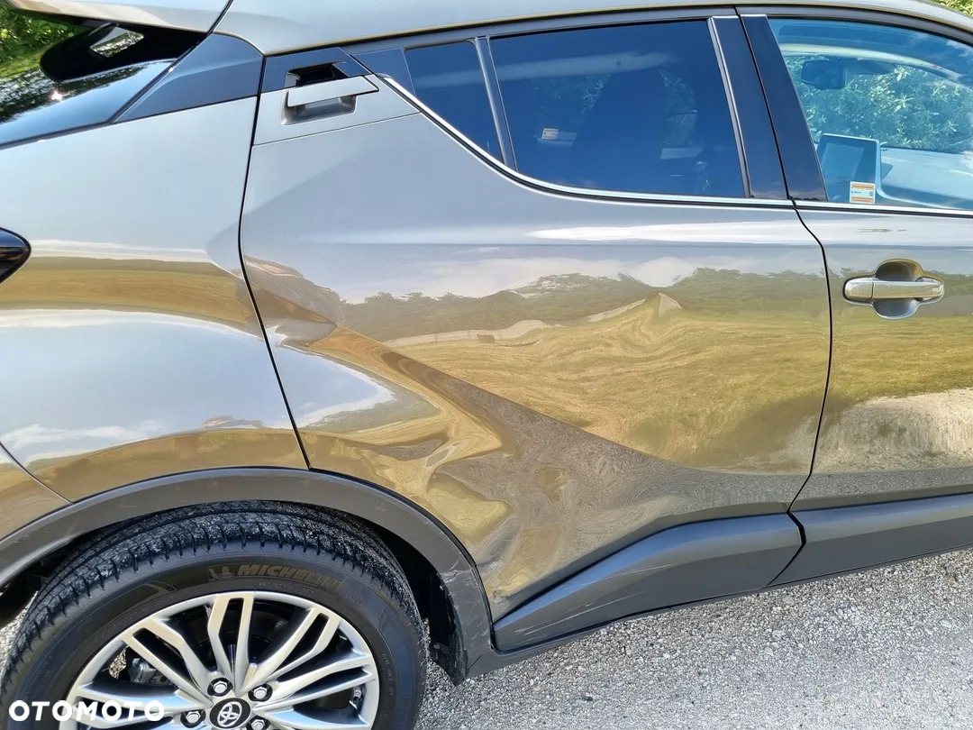 Toyota C-HR 2.0 Hybrid Executive - 14