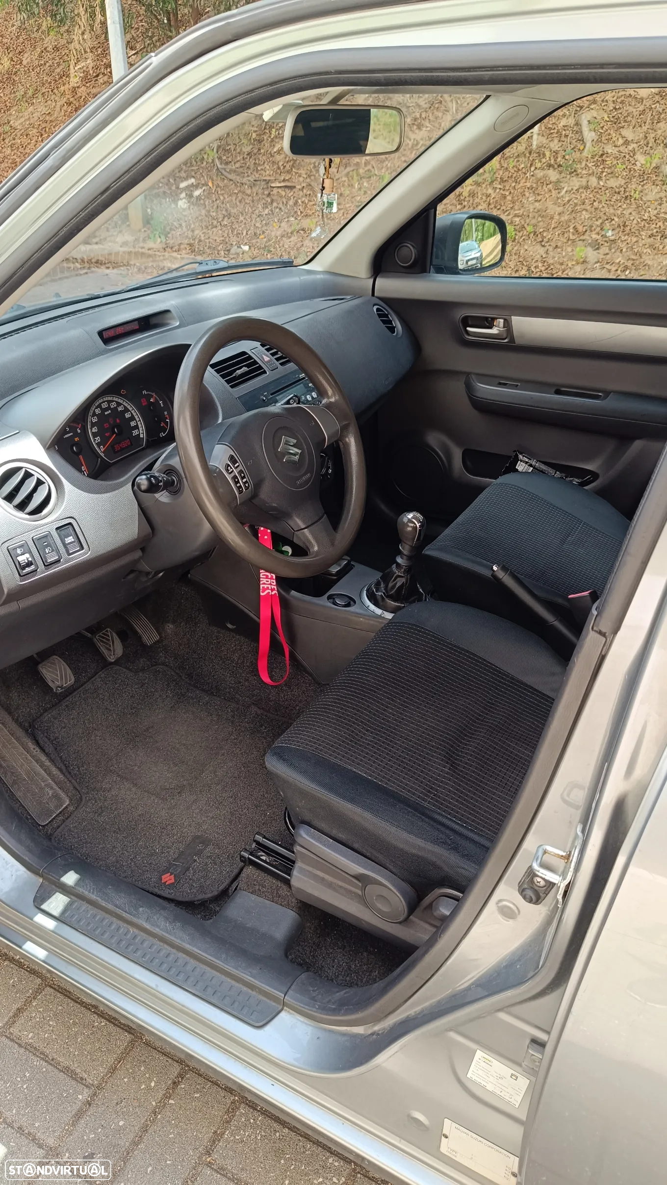 Suzuki Swift 1.3 DDiS GL - 11