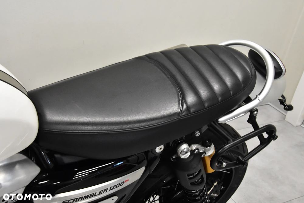 Triumph Scrambler - 15