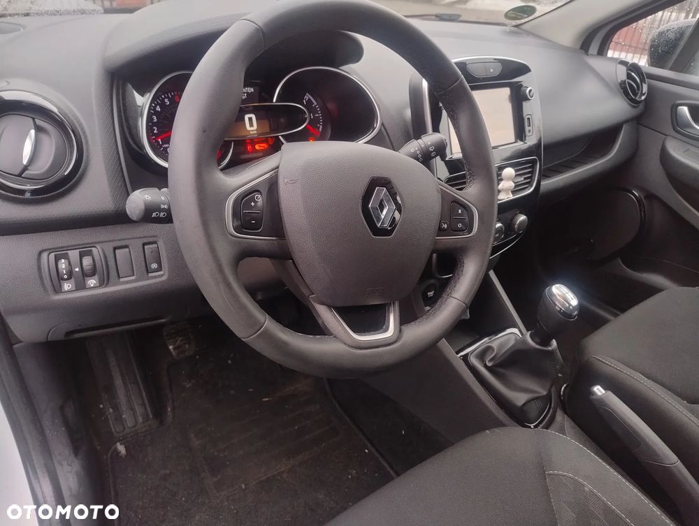 Renault Clio 0.9 Energy TCe Limited EU6 - 8