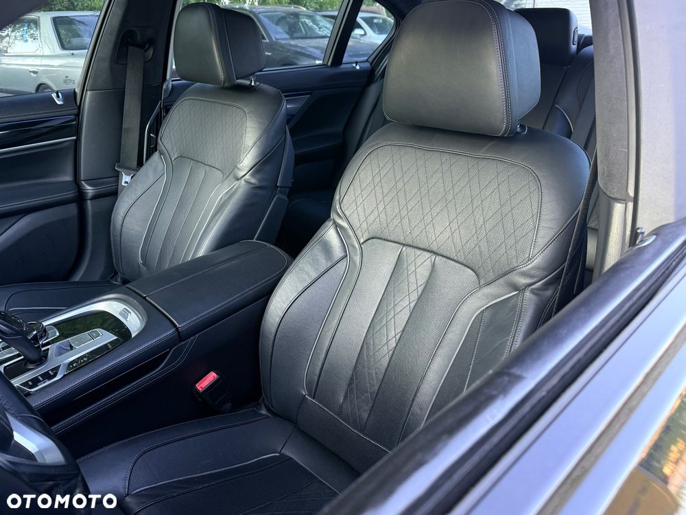 BMW Seria 7 740Li - 6