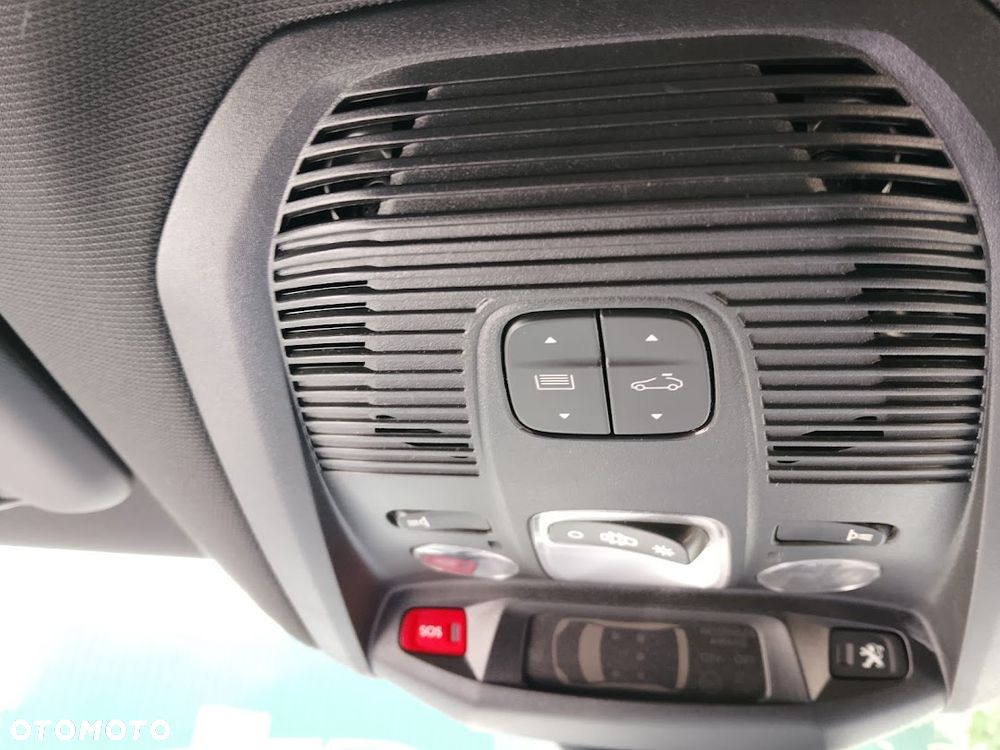 Peugeot 3008 - 16