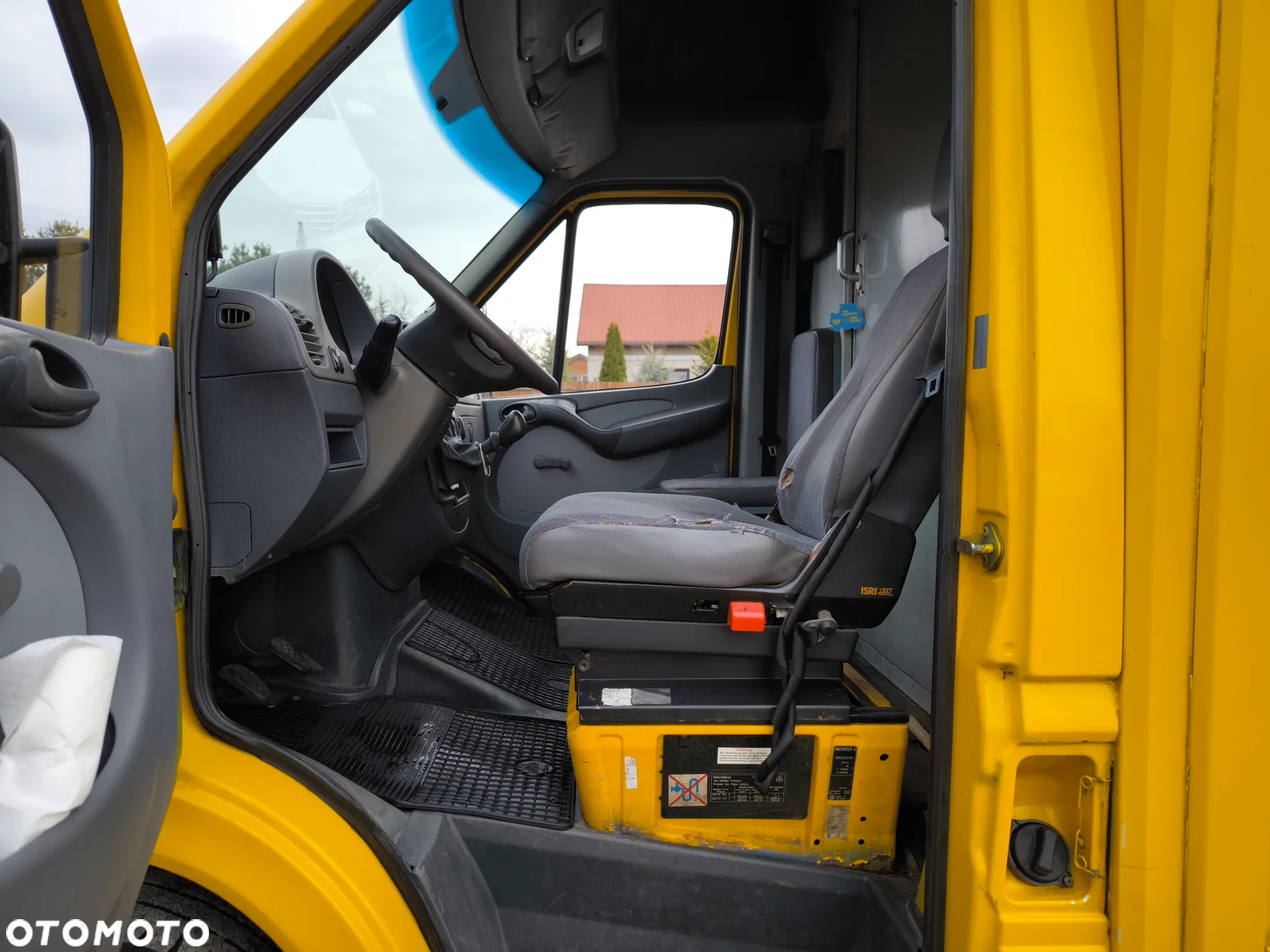 Mercedes-Benz Sprinter - 10