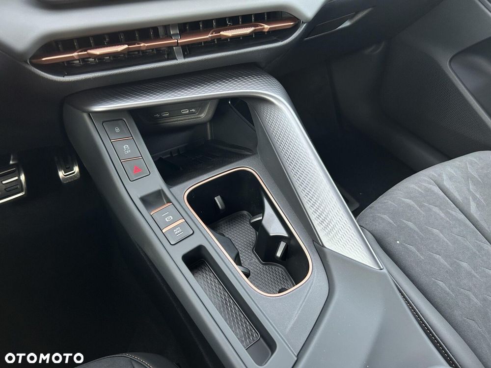 Cupra Terramar 1.5 eTSI mHEV Advantage Edition DSG - 27
