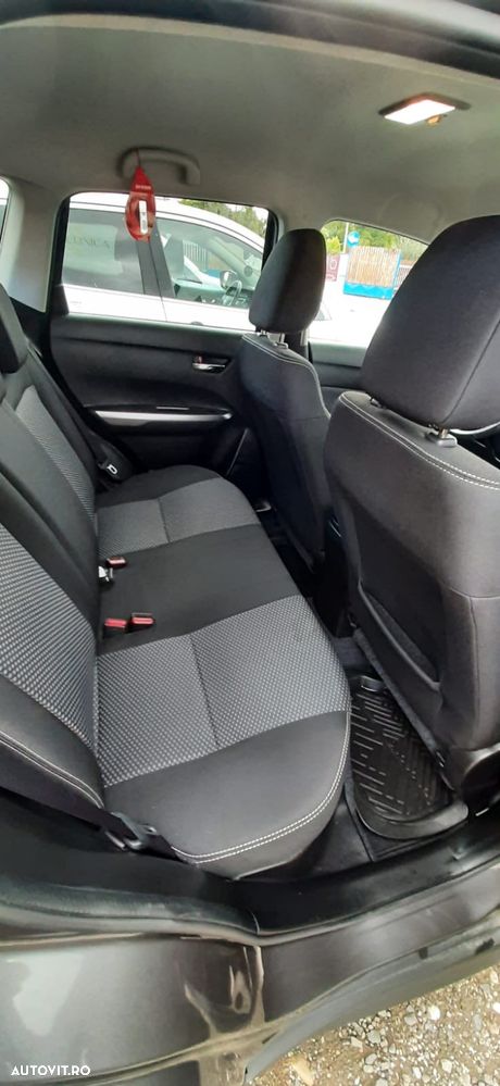 Suzuki Vitara 1.4 Boosterjet AllGrip MHEV Passion - 6