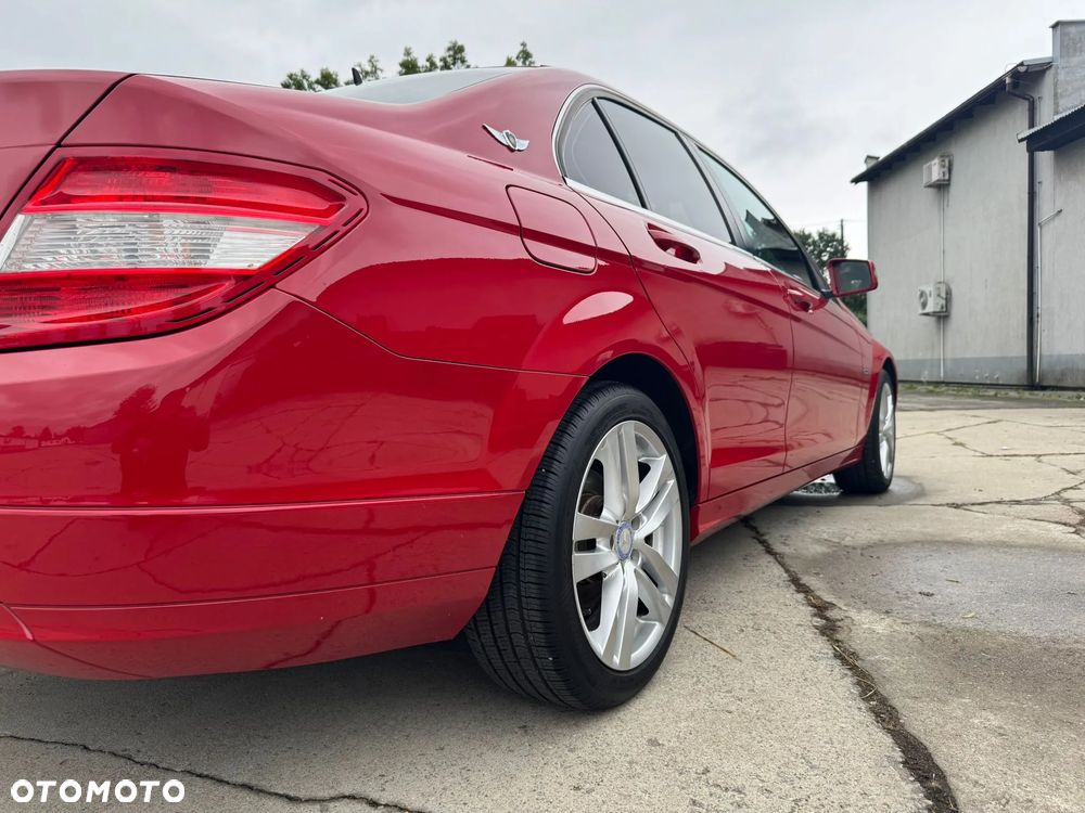 Mercedes-Benz Klasa C 180 T CGI Automatik BlueEFFICIENCY - 10