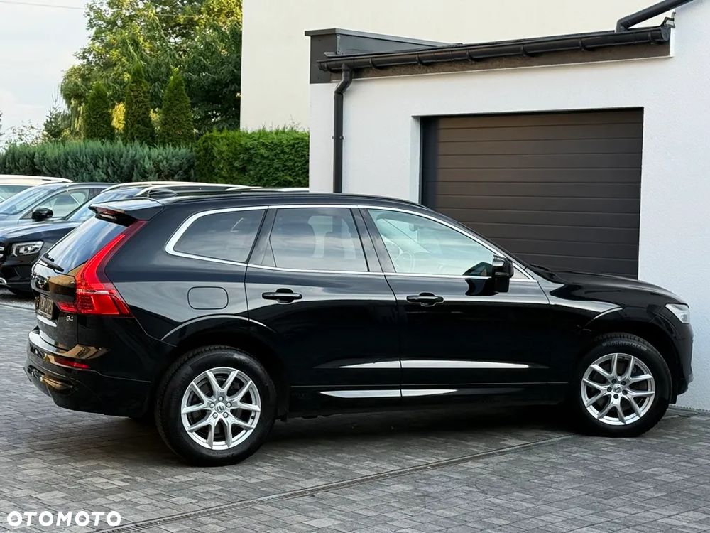 Volvo XC 60 B4 D Geartronic Momentum Pro - 28