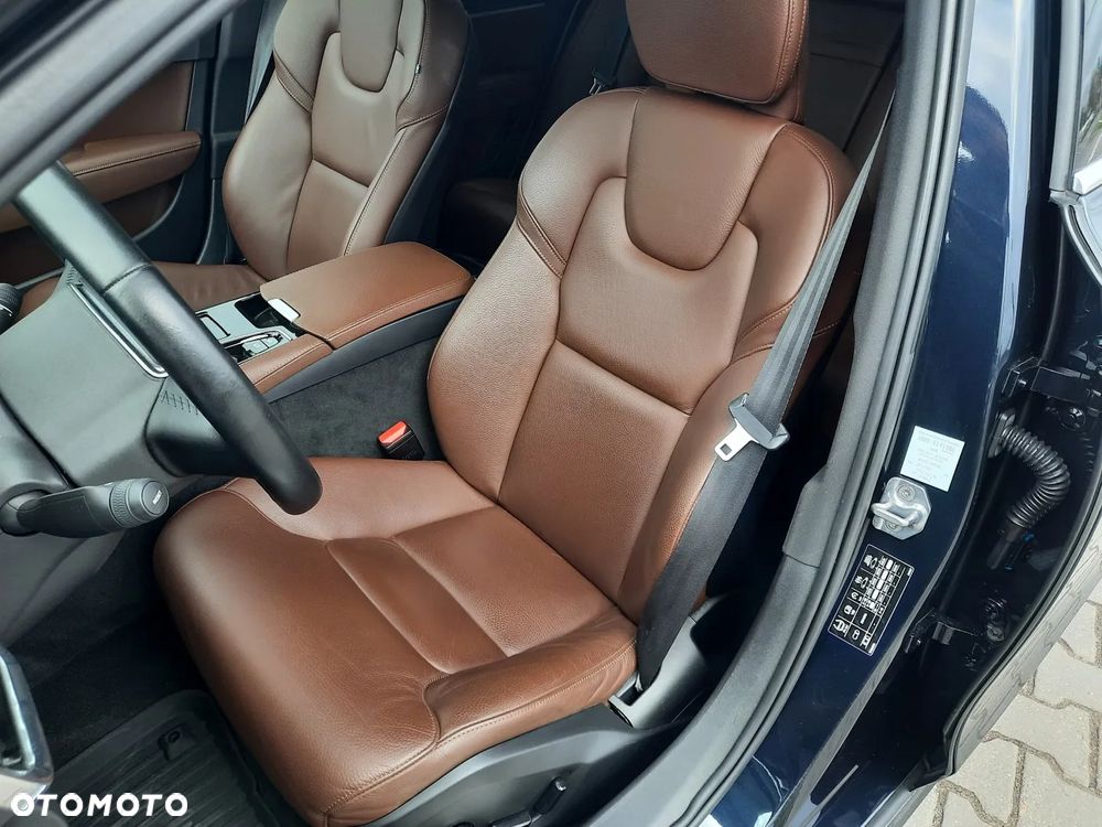 Volvo V90 T8 Twin Engine AWD Momentum - 18