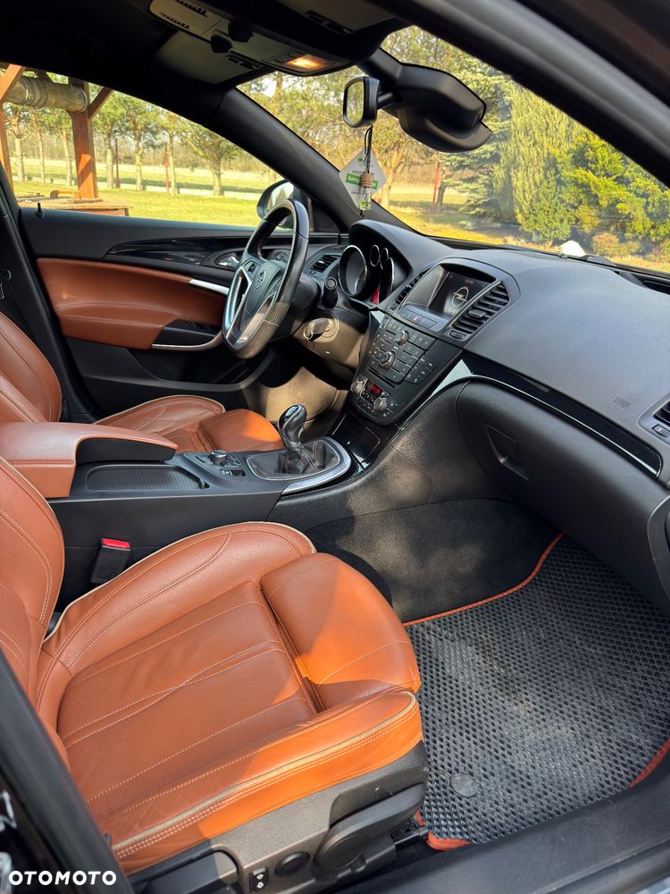 Opel Insignia - 15