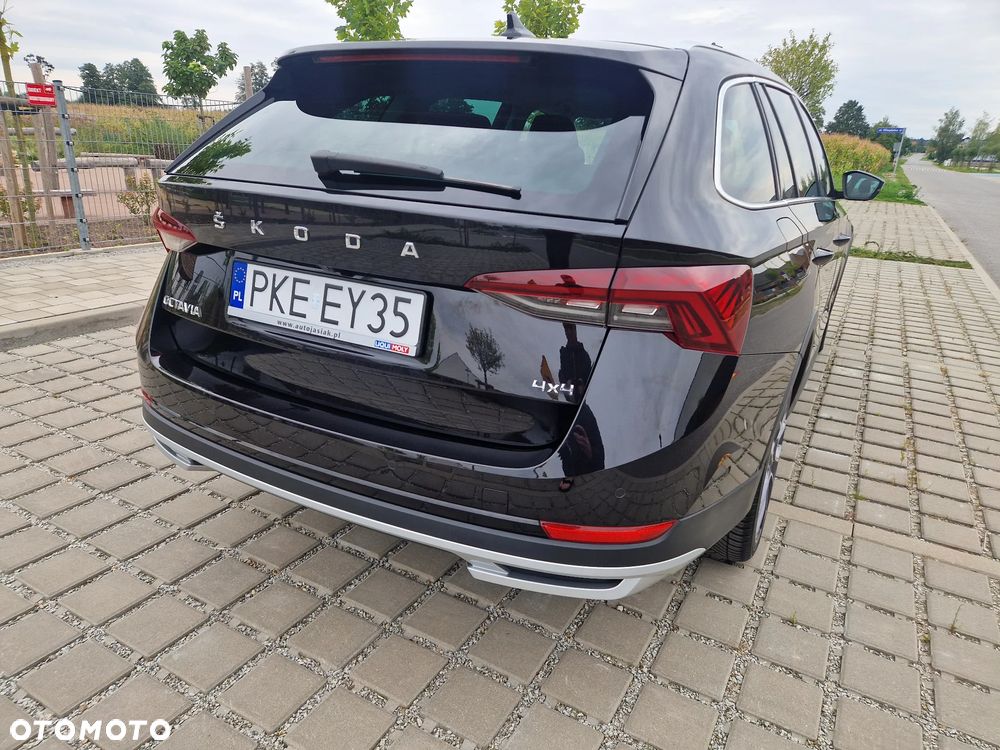 Skoda Octavia 2.0 TDI 4x4 DSG Scout - 4