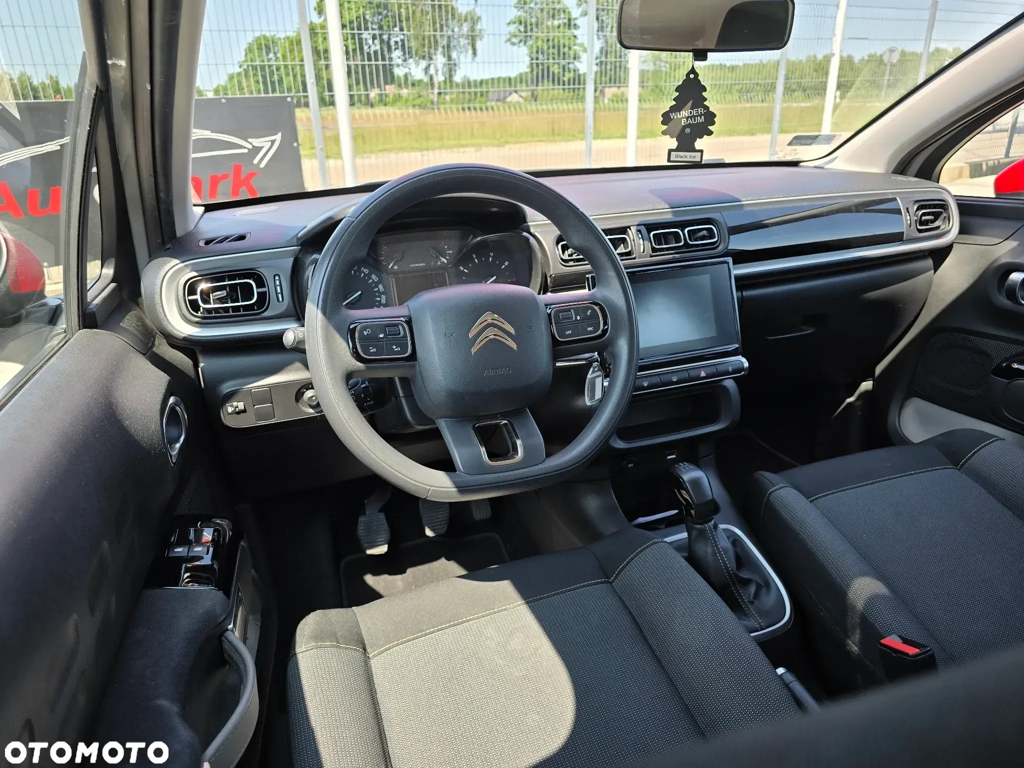Citroën C3 1.2 PureTech Shine - 25