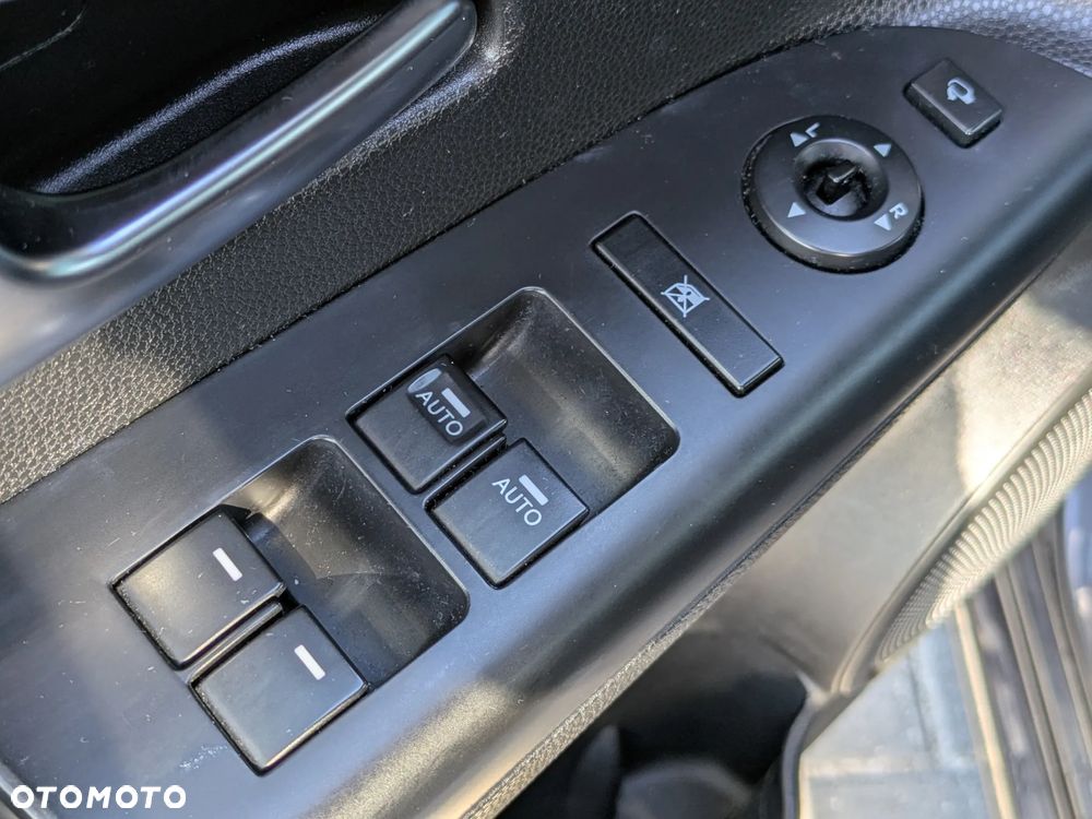 Kia Venga 1.4 L - 24