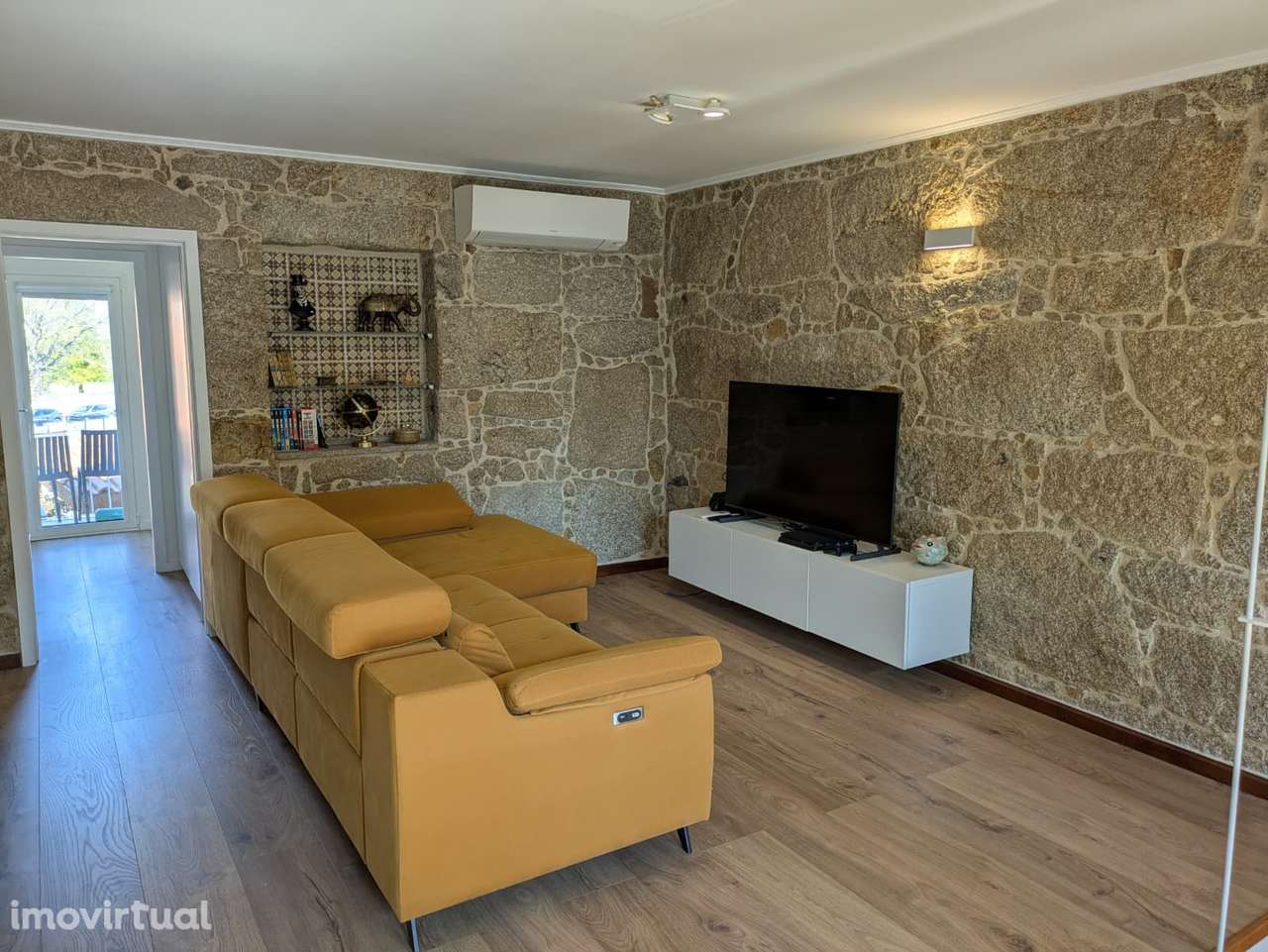 Uma propriedade com classe, renovada e preservada no coração do Porto! - Grande imagem: 5/38