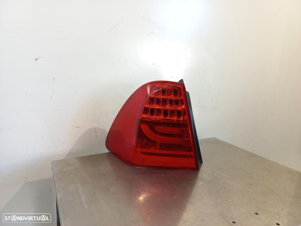 FAROLIM TRASEIRO ESQUERDO BMW SERIE 3 TOURING E91 - 1