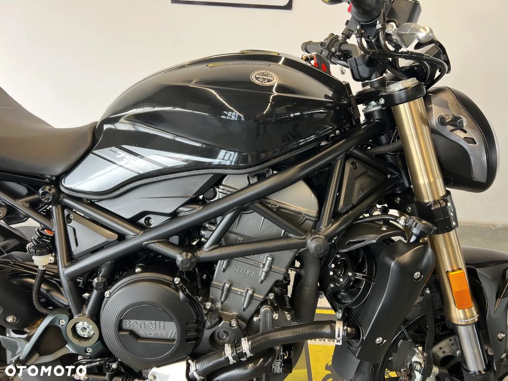 Benelli 752 S - 24