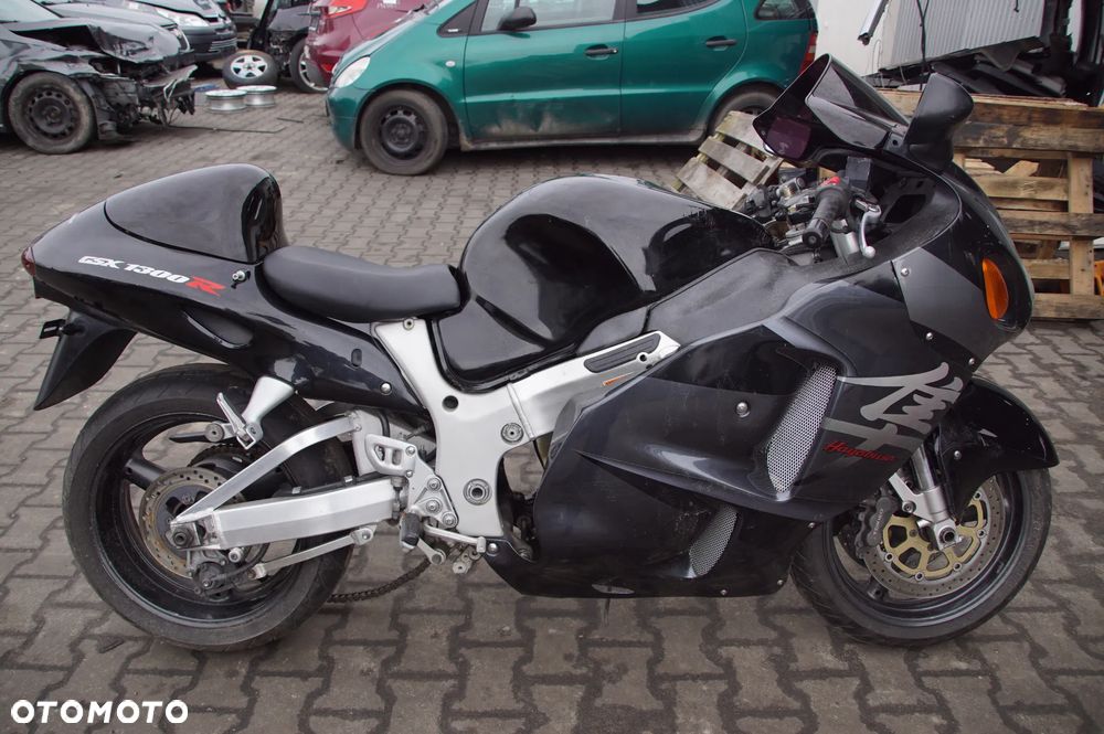 SKUP AUT 692324777 MOTOCYKLI MASZYN ROLNICZYCH BUDOWLANYCH AUT OSOBOWYCH CIĘŻAROWY POJAZD NA CZĘŚCI SUZUKI GSX 1300R HAYABUSA 1999 STACJA DEMONTAŻU POJAZDÓW AUTOSTROISZ LIPNO BOREK 14A SZROT ZŁOMOWANIE ZŁOMOWISKO - 4