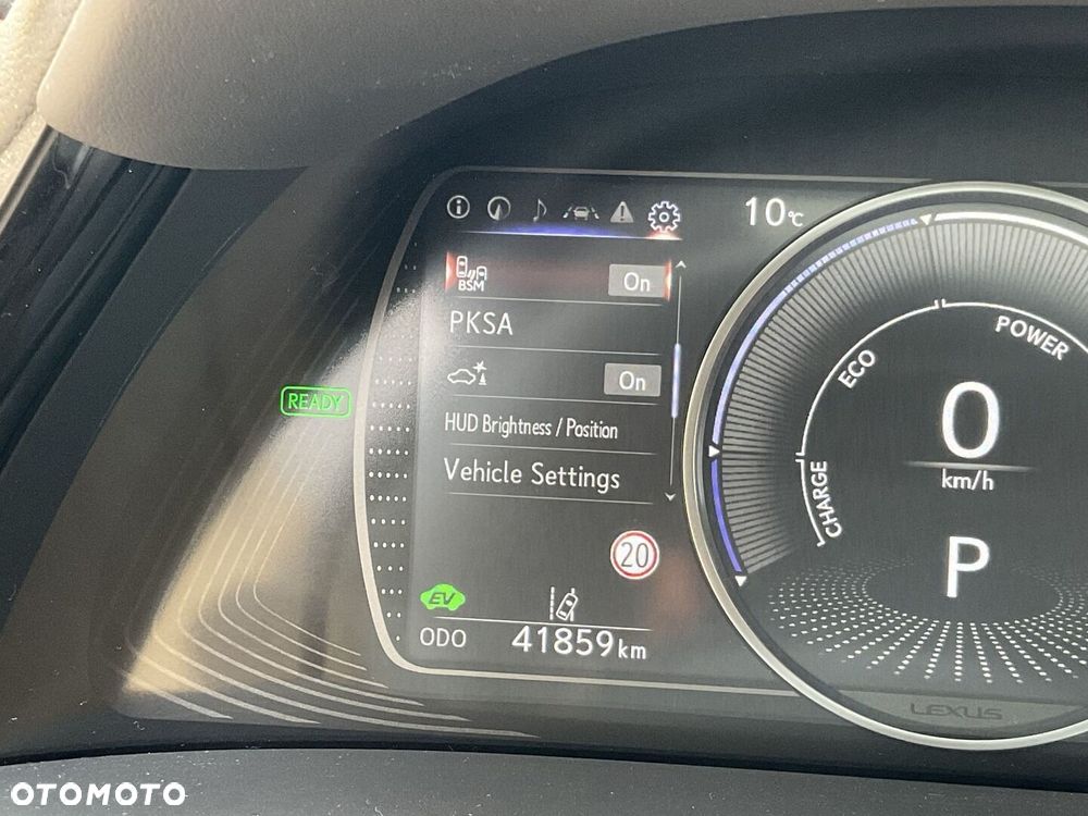 Lexus ES 300h Omotenashi - 30