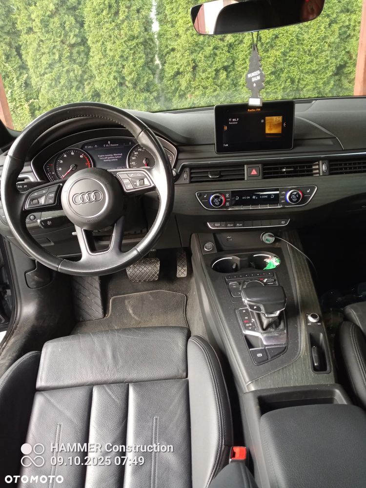 Audi A4 Limousine - 11