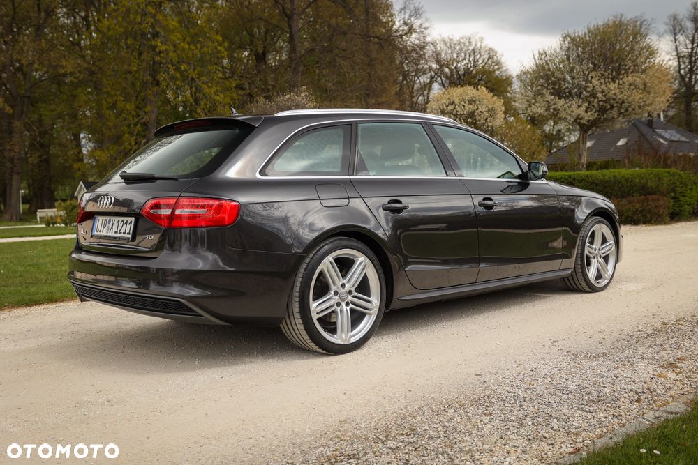 Audi A4 Avant - 8