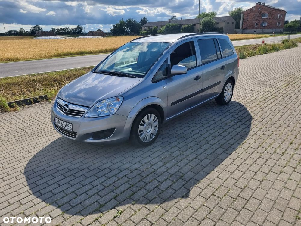 Opel Zafira 1.6 Cosmo - 2