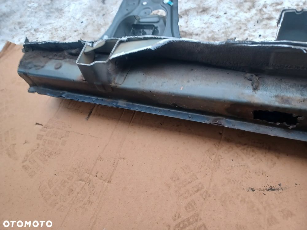 PRÓG LEWY TOYOTA RAV4 III LIFT - 2