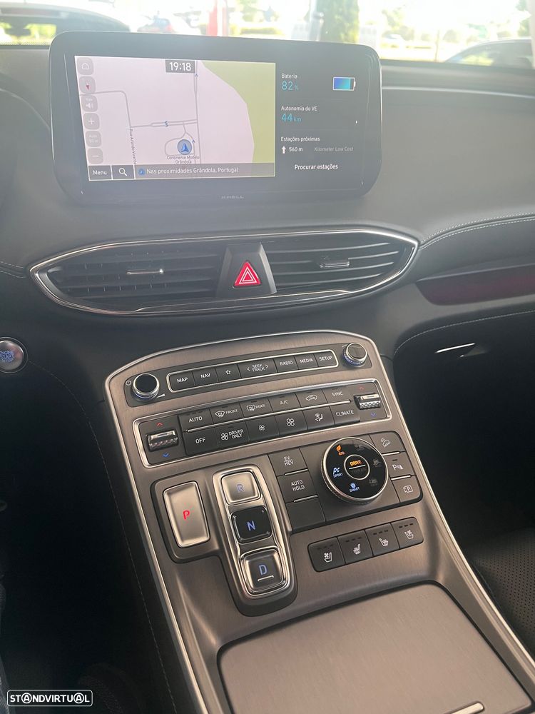 Hyundai Santa Fe 1.6 T-GDI HEV Vanguard - 7
