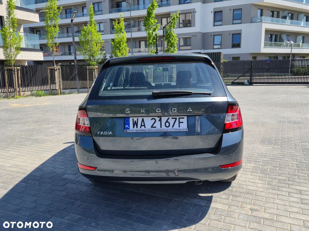 Skoda Fabia 1.0 TSI Ambition - 8