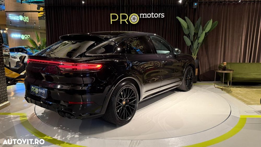 Porsche Cayenne Coupe GTS Tiptronic S - 5
