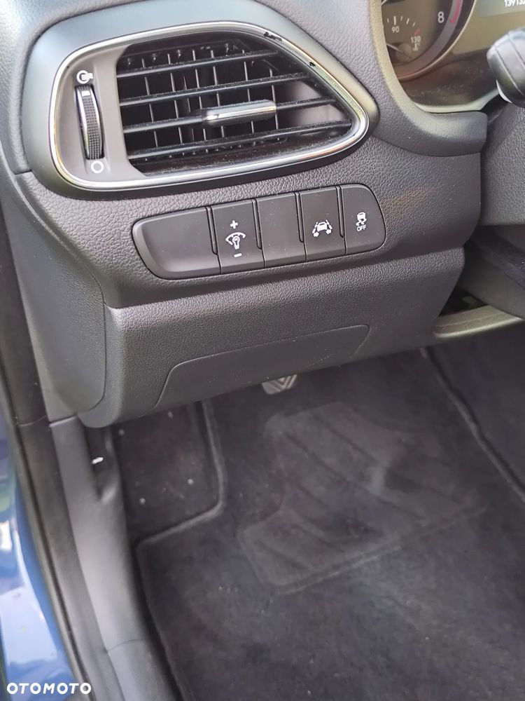Hyundai i30 1.0 T-GDI Classic + - 9