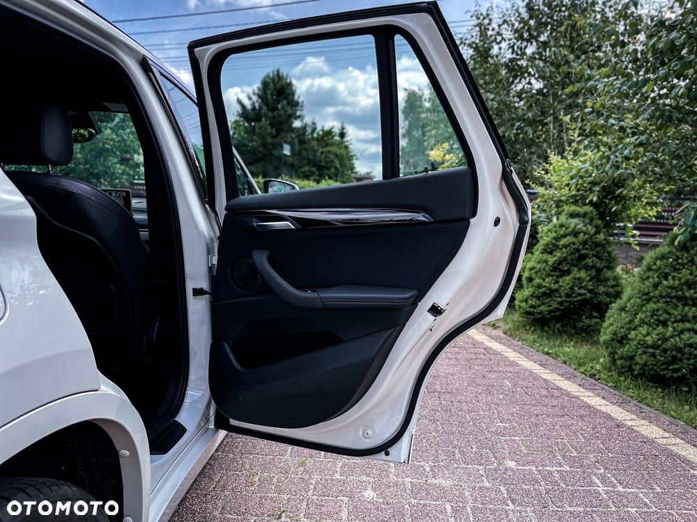 BMW X1 xDrive18d M Sport - 12